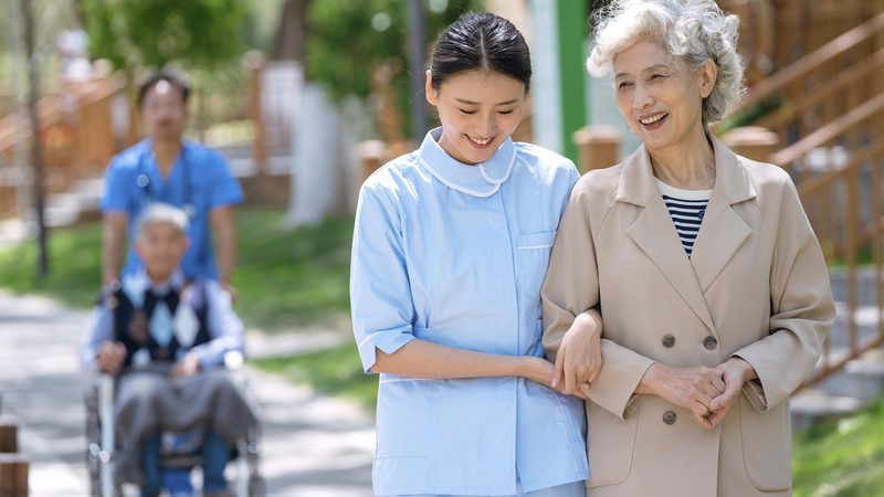 老年助餐点选址，如何兼顾便捷与安全？**